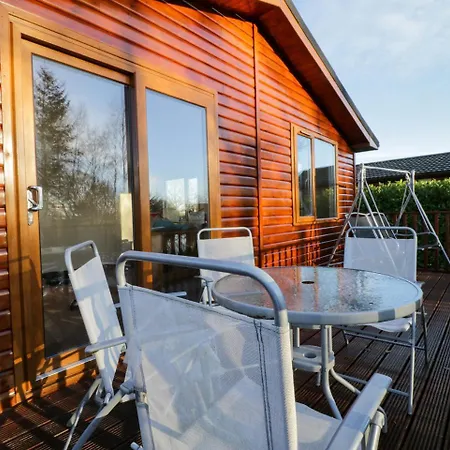 6 Manor Park,